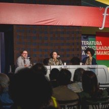 Ana Maria Gonçalves fala sobre a herança deixada pelos livros em sua vida - Aline Reis/Fliparacatu