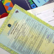 Famílias recebem certidões de óbito de parentes desaparecidos na ditadura - William Dias/ALMG