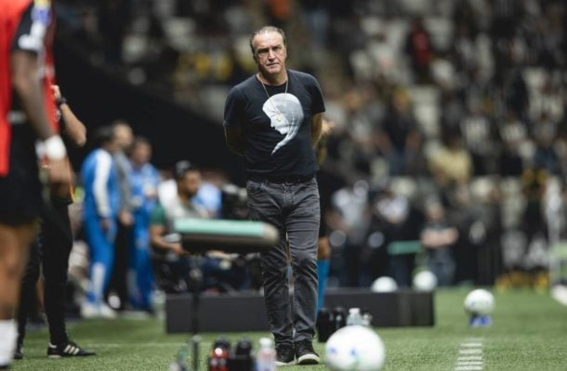 Atlético faz reunião e debate futuro de Cuca