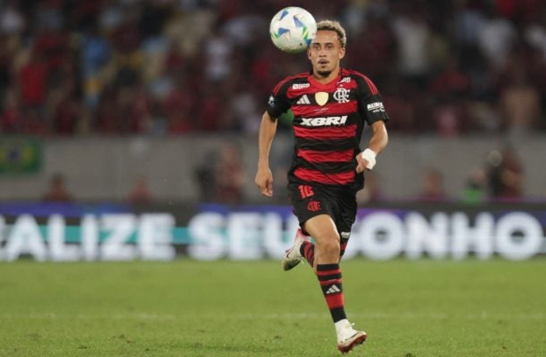 Dos campeões sub-20 aos profissionais: jogadores do Flamengo se despedem de Matheus Gonçalves