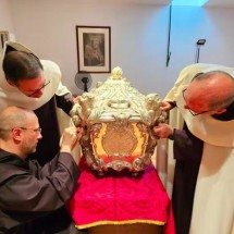 Pra quem não viu: Corpo de santa que morreu há 4 séculos é exumado na Europa - divulgação/Diocese de Ávila
