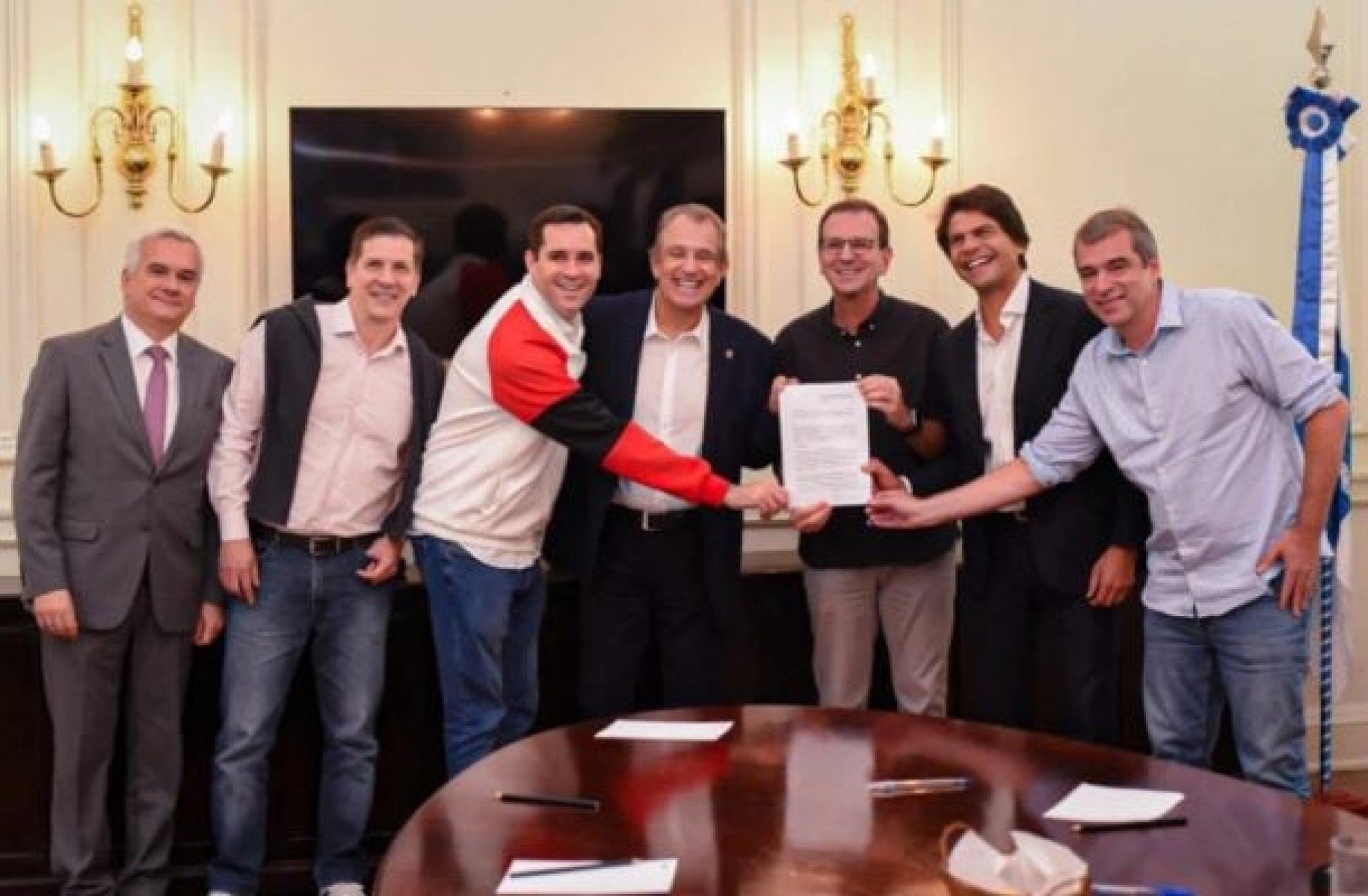 Flamengo firma acordo com a Prefeitura do Rio e terá mais tempo para construir seu estádio