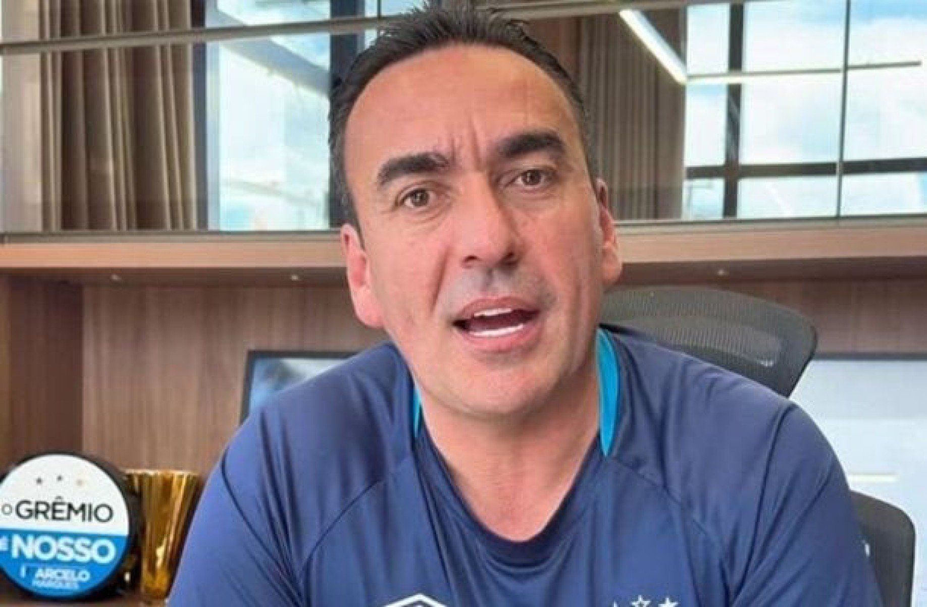 Empresário volta atrás e vai concorrer à presidência do Grêmio