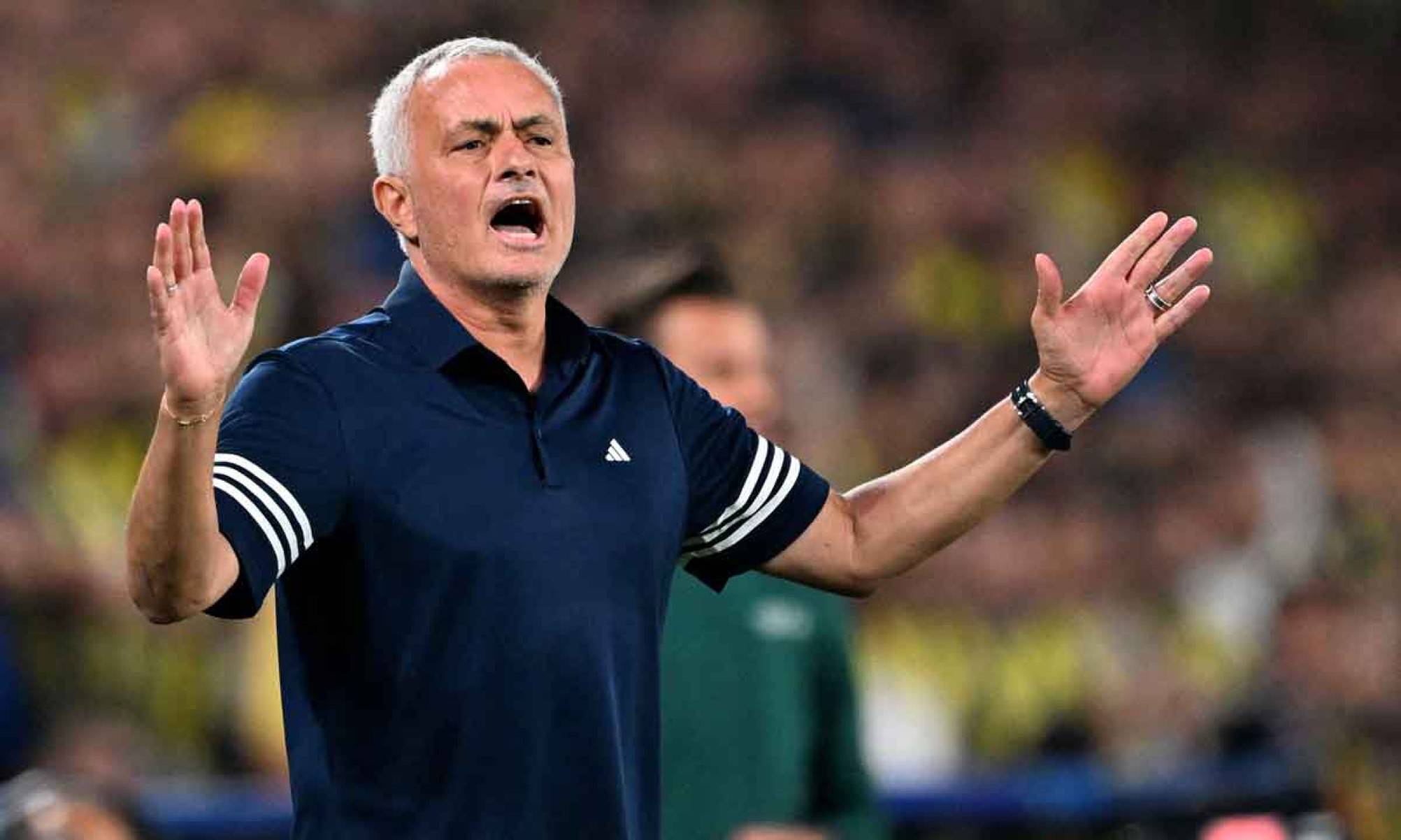 Livre no mercado, após deixar o Fenerbahçe-TUR, José Mourinho poderia ser solução para o Atlético - (crédito: Ozan KOSE / AFP) Livre no mercado, após deixar o Fenerbahçe-TUR, José Mourinho poderia ser solução para o Atlético - (crédito: Ozan KOSE / AFP)