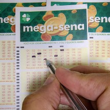 Não houve ganhadores na Mega-Sena deste sábado (30/8) -  (crédito: Caixa/Reprodução)
