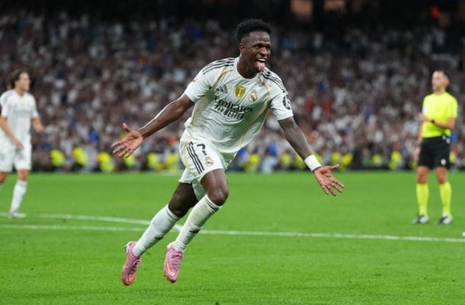 Vini Jr marca na vitória de virada do Real Madrid, que teve três gols anulados