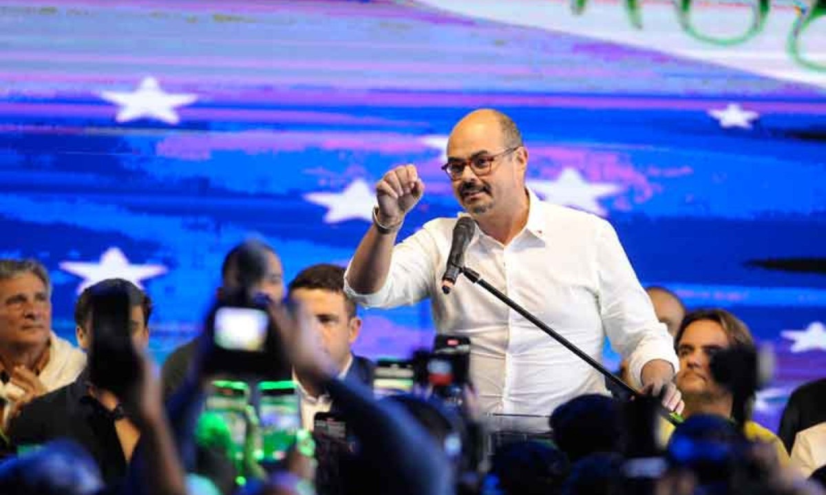 O vice-governador Mateus Simões articula para tomar o PSD do senador Rodrigo Pacheco - (crédito: ALEXANDRE GUZANSHE/EM/D.A.PRESS) O vice-governador Mateus Simões articula para tomar o PSD do senador Rodrigo Pacheco - (crédito: ALEXANDRE GUZANSHE/EM/D.A.PRESS)