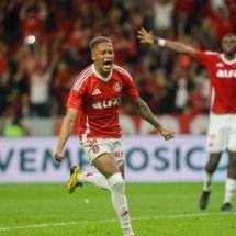 Atuações do Internacional contra o Fortaleza: Alan Patrick comanda vitória colorada -  Foto: Ricardo Duarte / Internacional