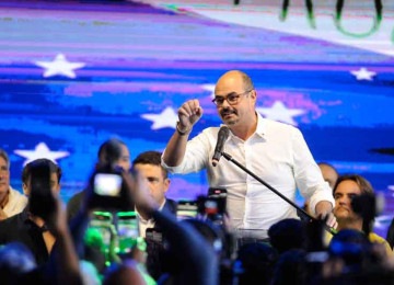 O vice-governador Mateus Simões articula para tomar o PSD do senador Rodrigo Pacheco -  (crédito: ALEXANDRE GUZANSHE/EM/D.A.PRESS)
