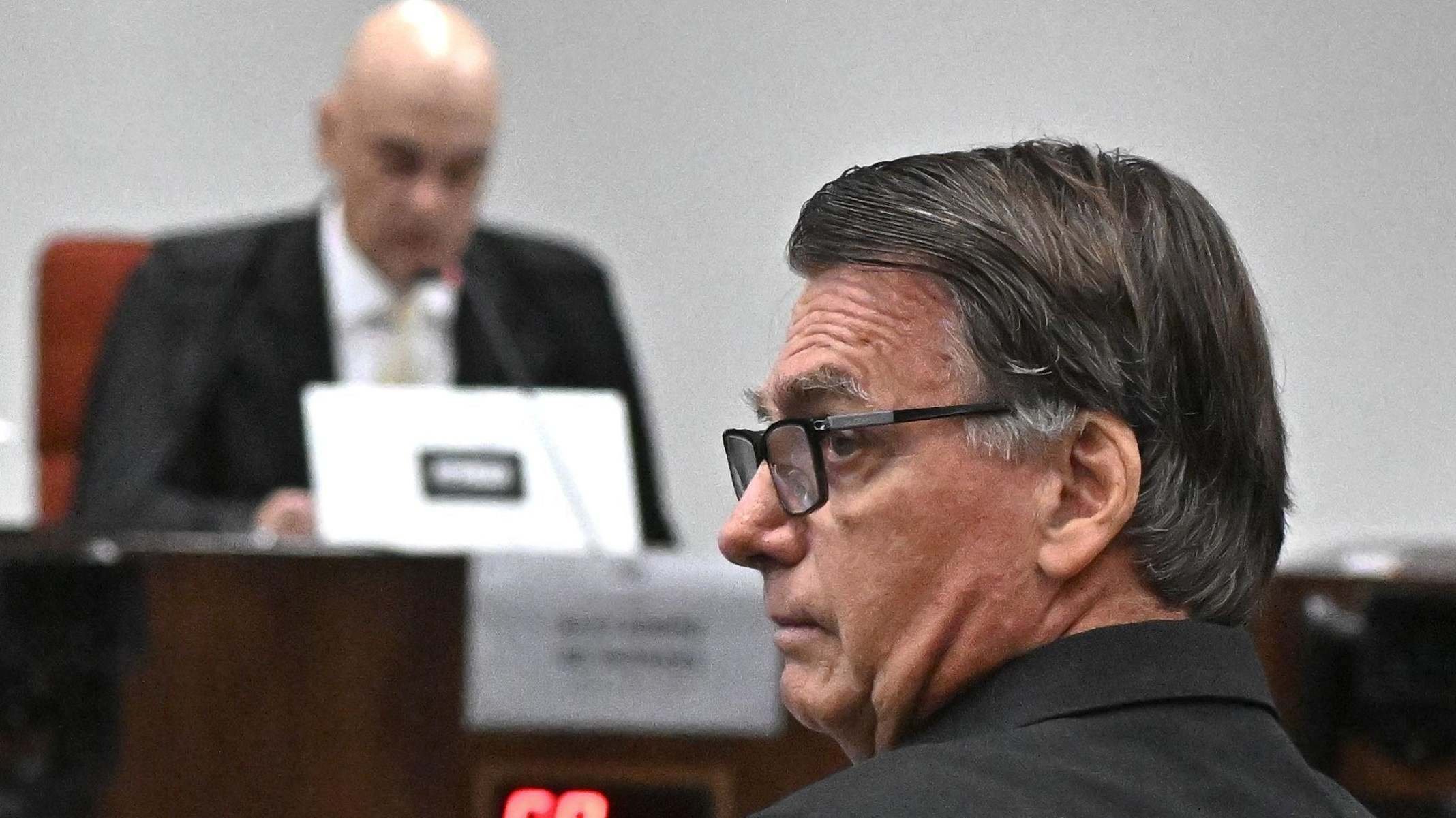 Bolsonaro será preso imediatamente se condenado pelo STF? Entenda - Reuters
