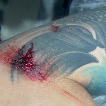 Homem é agredido por urinar em local público - PMMG