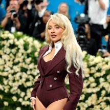 Sabrina Carpenter lança o álbum 'Man's best friend' nas plataformas - Dia Dipasupil/AFP