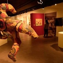 O grito de liberdade da artista Niki de Saint Phalle ecoa na Casa Fiat - Leandro Couri/EM/D.A Press