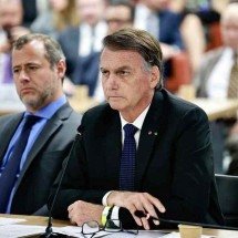 Julgamento da trama golpista é retomado com defesas de Heleno e Bolsonaro