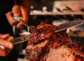 Estudo tamb&eacute;m comparou os pre&ccedil;os dos buffets de churrasco e dos rod&iacute;zios de carne na capital -  (crédito: Rede Beija Flor/Divulga&ccedil;&atilde;o)