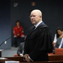  Julgamento de Bolsonaro: advogado gasta 21 minutos em elogios a ministros -  Gustavo Moreno/STF
