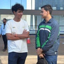 Populares acompanham julgamento de Bolsonaro no STF e destacam importância histórica