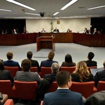Defesas tentam desconstruir denúcia da PGR e invalidar delação de Cid - Evaristo Sá/AFP