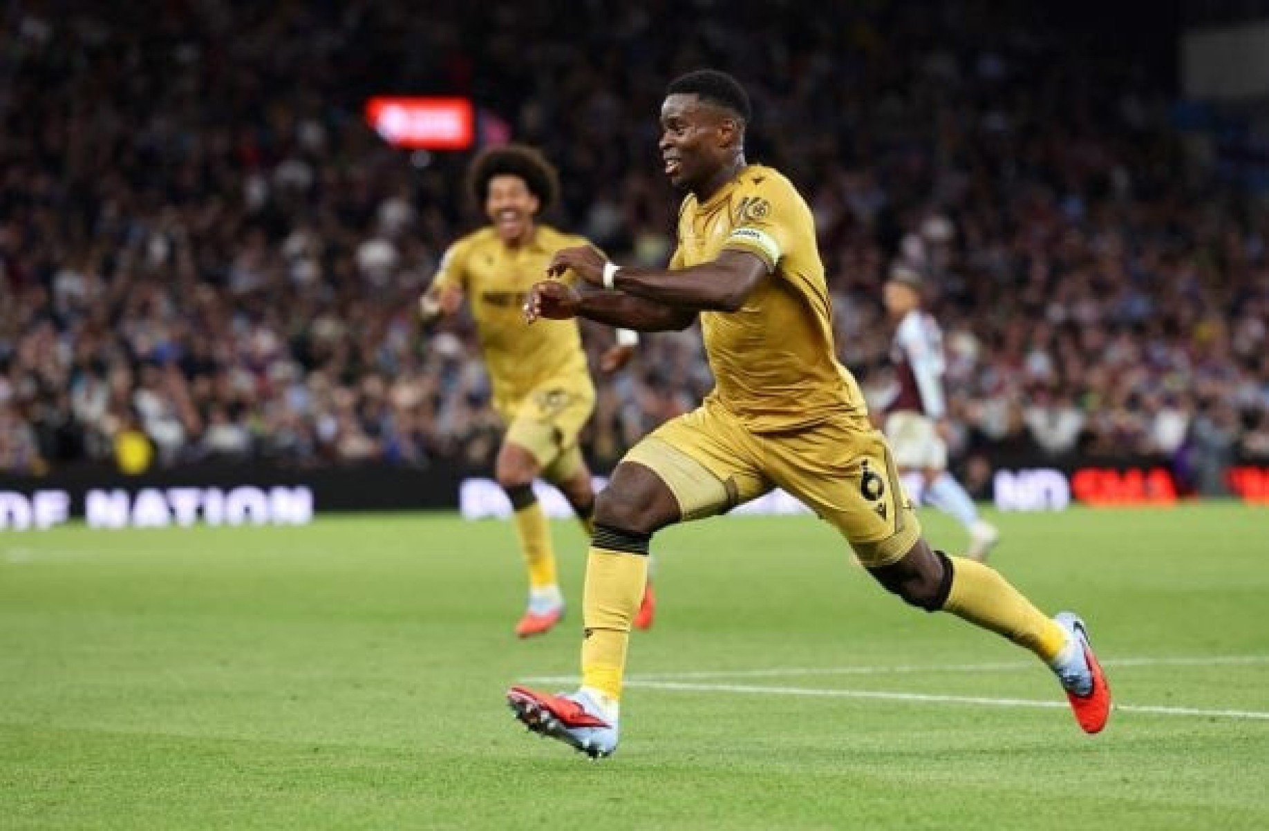 Crystal Palace volta atrás e cancela negócio de Marc Guehi com o Liverpool