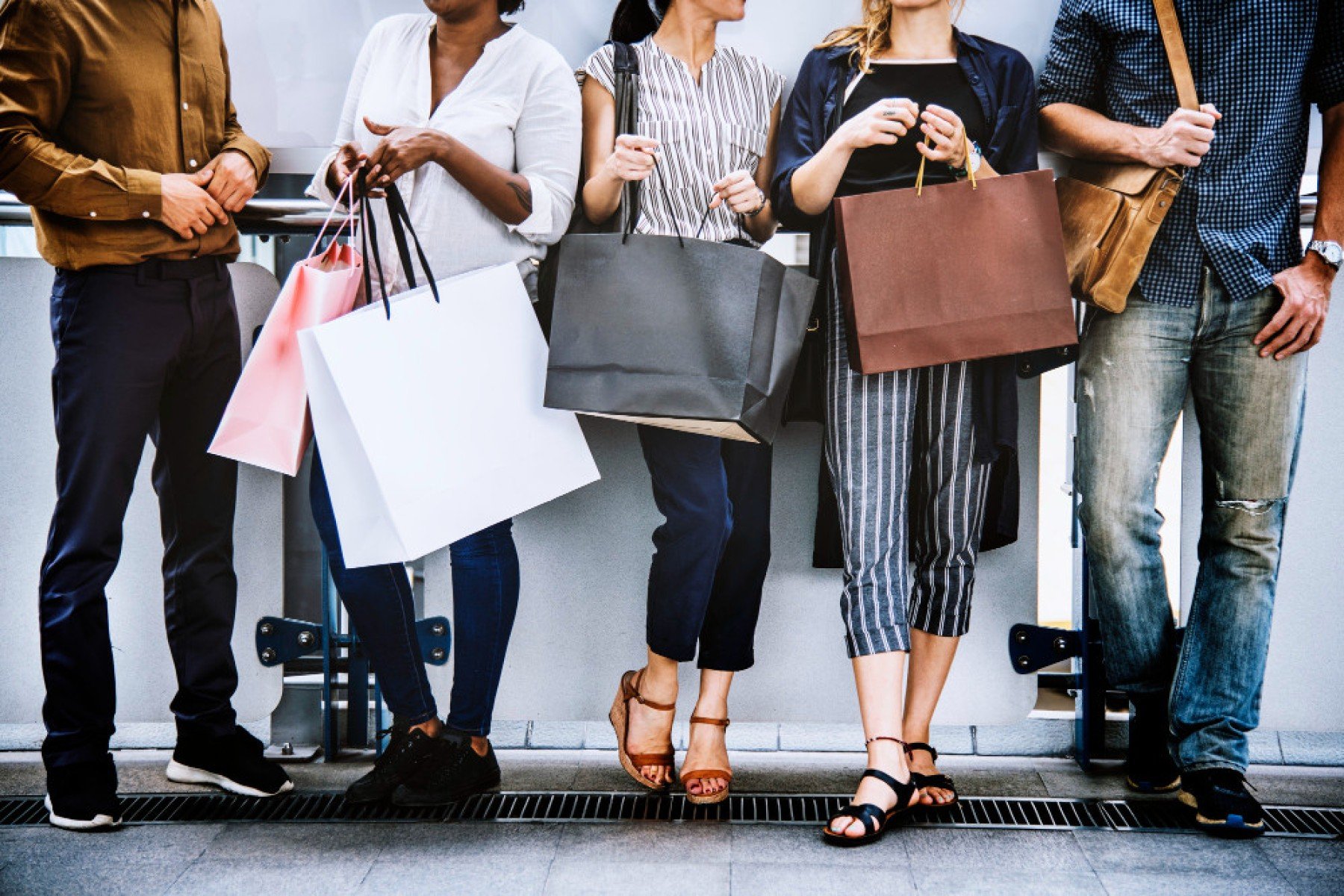 Consumo de moda cresce 42% em 25 anos, revela estudo - DINO