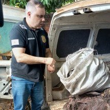 MG: dono de ferro-velho é preso com 1,5 tonelada de fios de cobre furtados - PCMG/Divulga&ccedil;&atilde;o