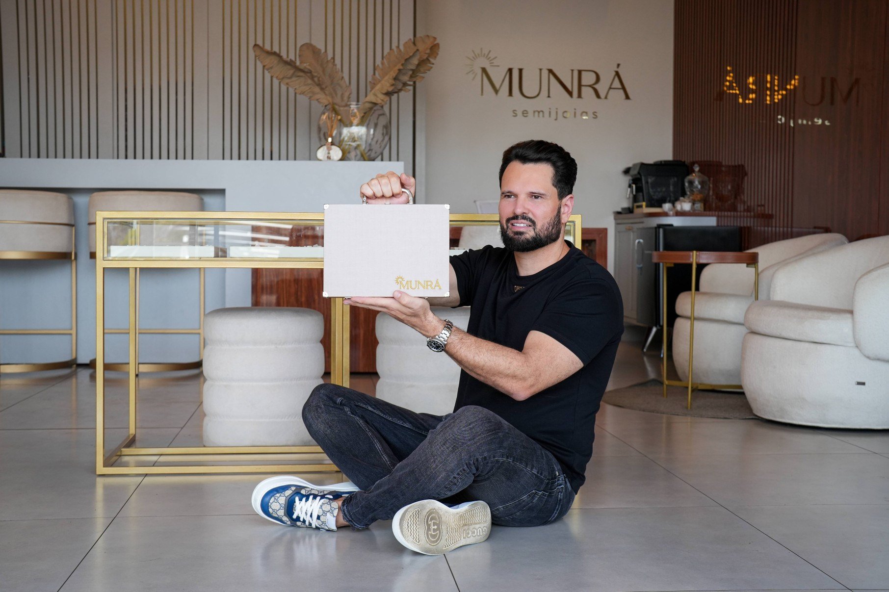 Munrá Semijoias espera somar 20 mil revendedoras em 2025 - DINO