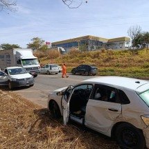 Acidente em rodovia no Sul de Minas deixa duas pessoas feridas - CBMMG/Divulga&ccedil;&atilde;o