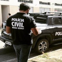 Suspeitos de envolvimento com tráfico agridem jornalistas e policiais  - PCMG