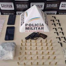 MG: jovem que andava com arma na cintura é denunciado e preso por tráfico - Divulgação/PMMG