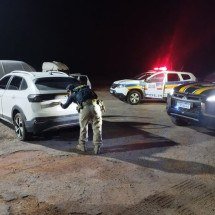 Perseguição na BR-251, em MG, termina com apreensão de carro roubado no Rio - PRF/Divulgação
