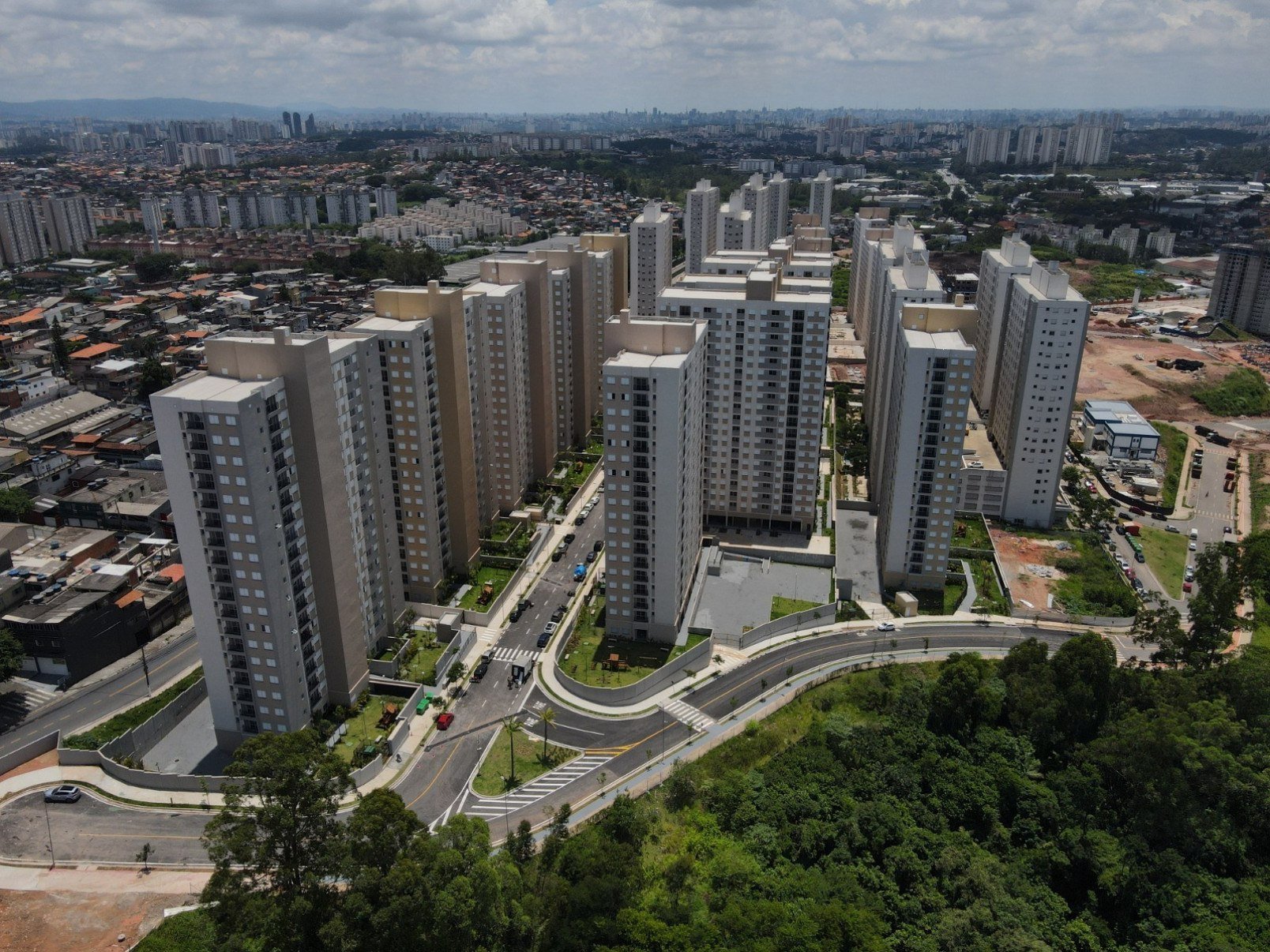 Reserva Raposo reúne moradia, empregos e serviços em SP - DINO