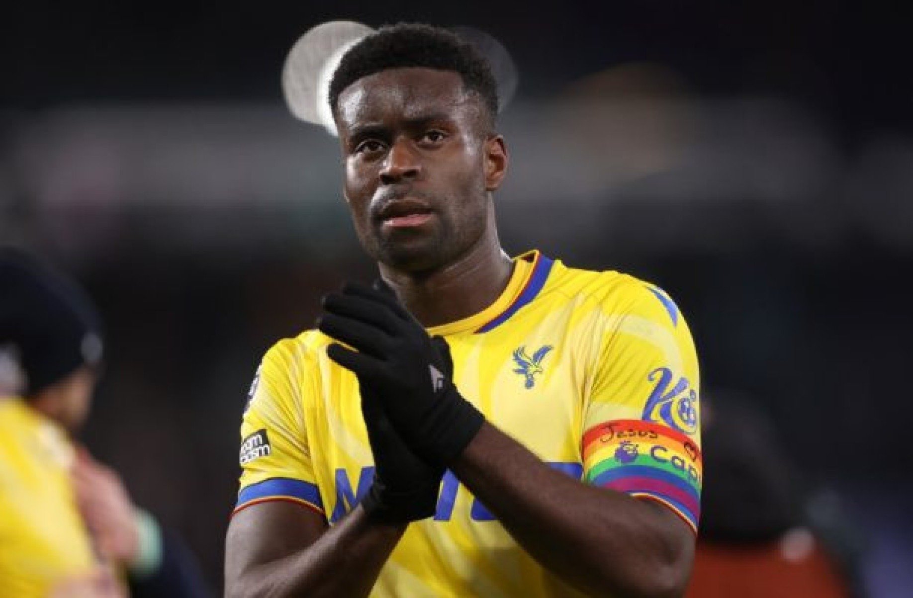 Impasse com Crystal Palace pode levar Marc Guéhi ao Barcelona