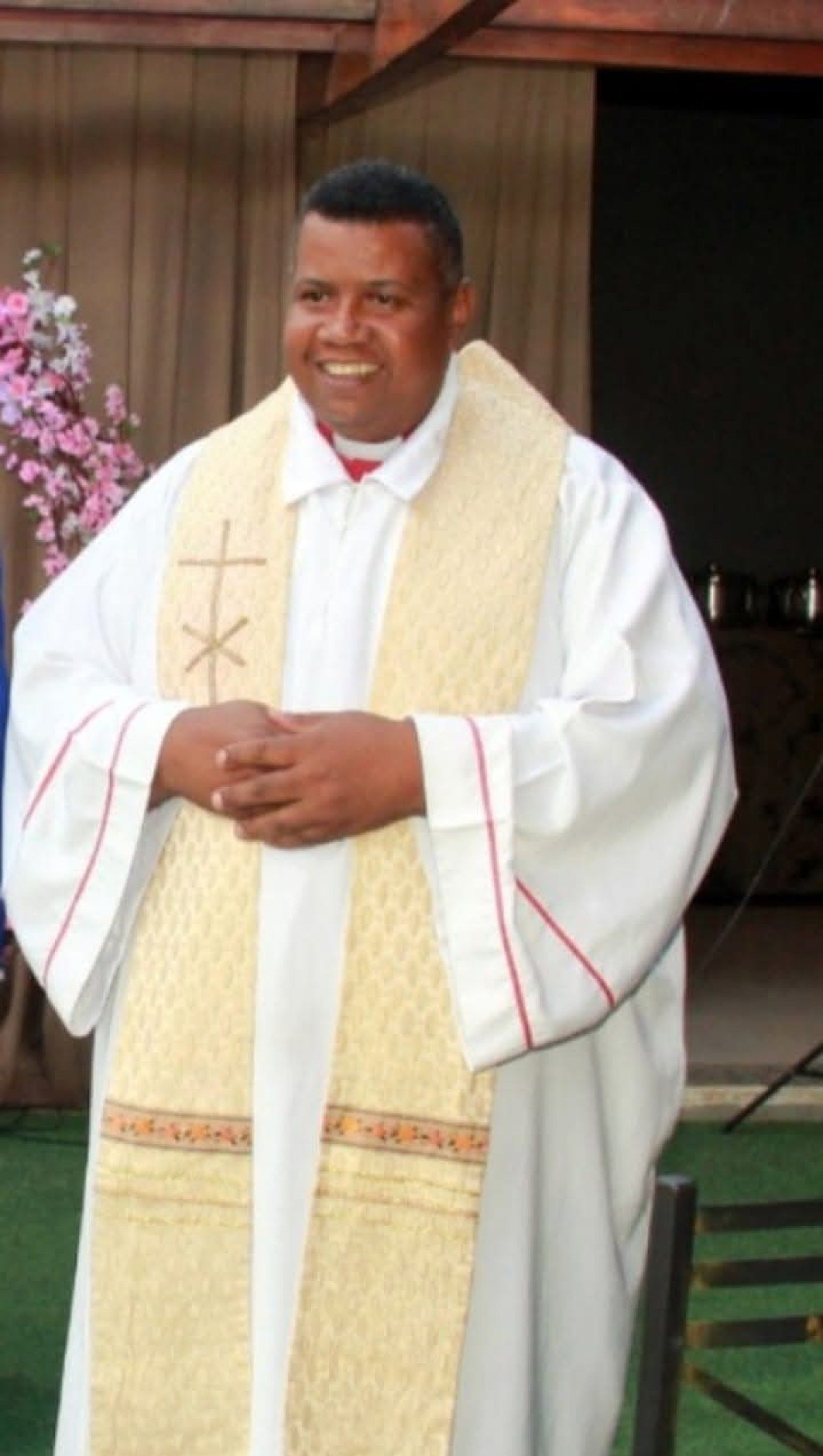 Padre anglicano José Geraldo disse que estará do lado da entidade da umbanda no combate à intolerância religiosa