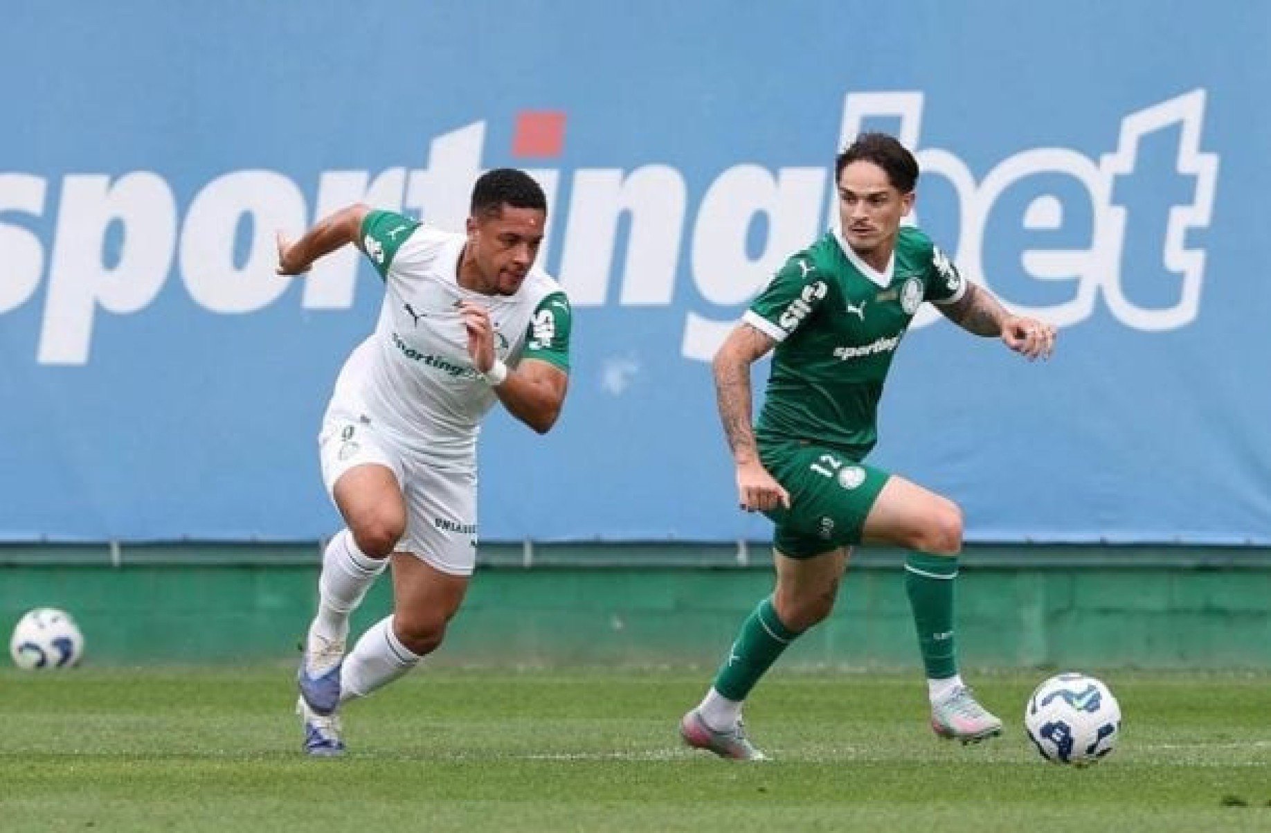 Com doblete de Vitor Roque e Bruno Rodrigues em campo, Palmeiras faz jogo-treino