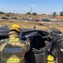 MG: batida entre dois carros deixa 8 feridos em rodovia; 3 são crianças - CBMMG/Divulgação 