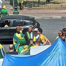 Com Bolsonaro em prisão domiciliar, sósia de ex-presidente faz sucesso - Bruno Nogueira/EM/DA Press