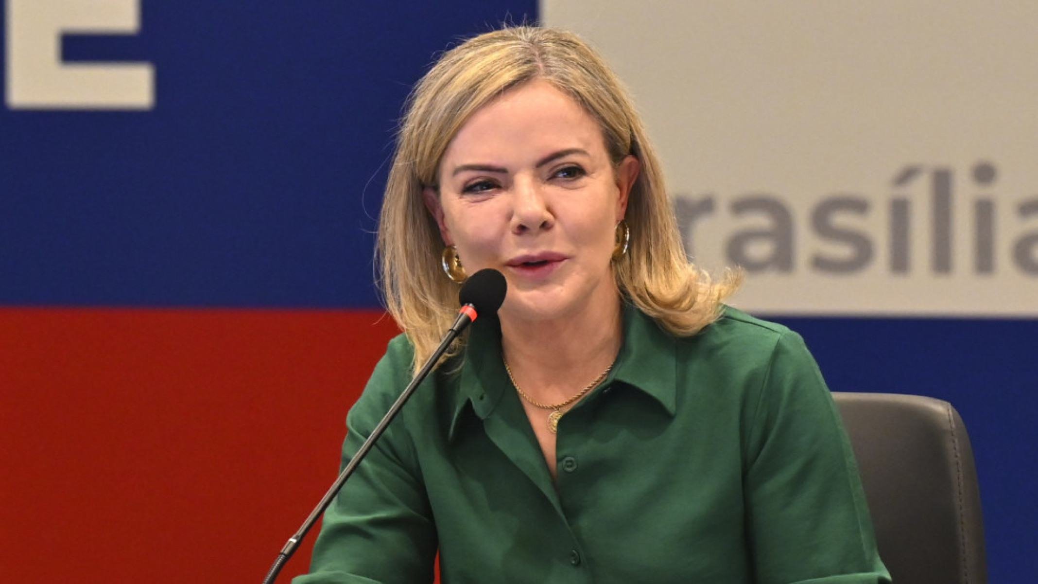 Governo diz que não vai interferir na PEC da Blindagem - Platobr Economia