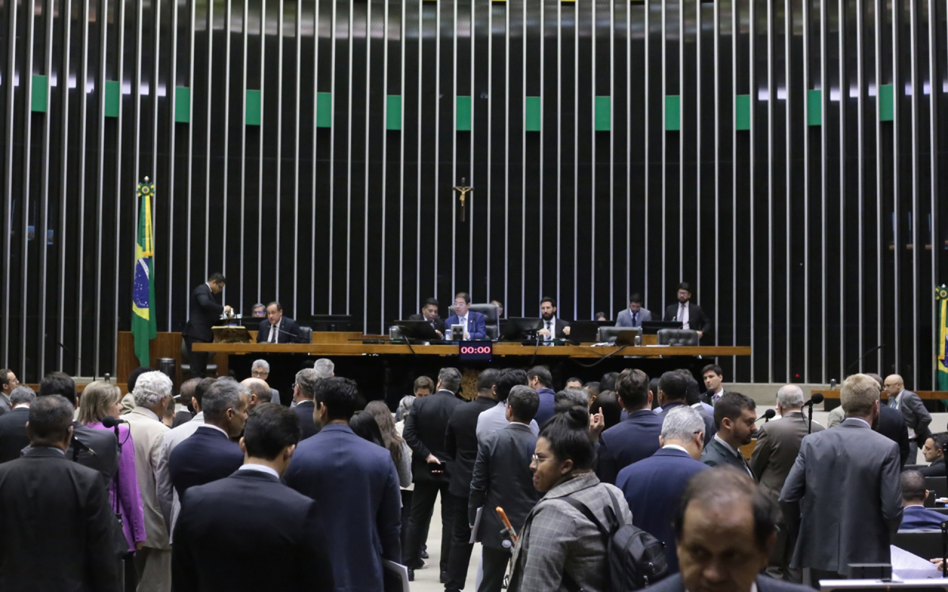 Deputados tentam aprovar texto da anistia para os acusados de golpismo
- (crédito: Kayo Magalhães/Câmara dos Deputados) Deputados tentam aprovar texto da anistia para os acusados de golpismo
- (crédito: Kayo Magalhães/Câmara dos Deputados)