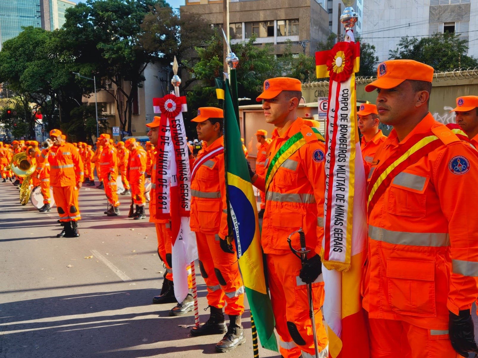 Tradicional desfile de 7 de Setembro é realizado neste domingo (7/9) na Avenida Afonso Pena, no Centro de Belo Horizonte-Jair Amaral/EM/DA Press