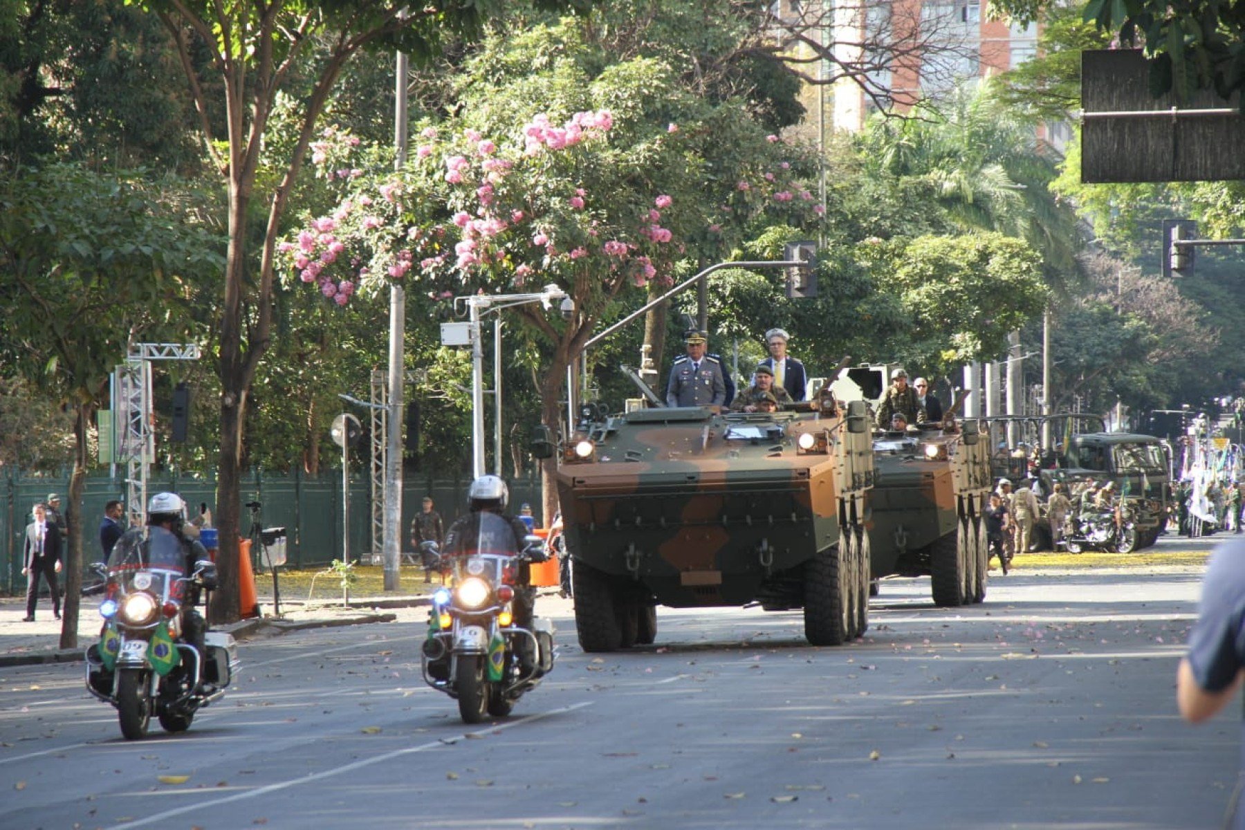 Tradicional desfile de 7 de Setembro é realizado neste domingo (7/9) na Avenida Afonso Pena, no Centro de Belo Horizonte-Jair Amaral/EM/DA Press