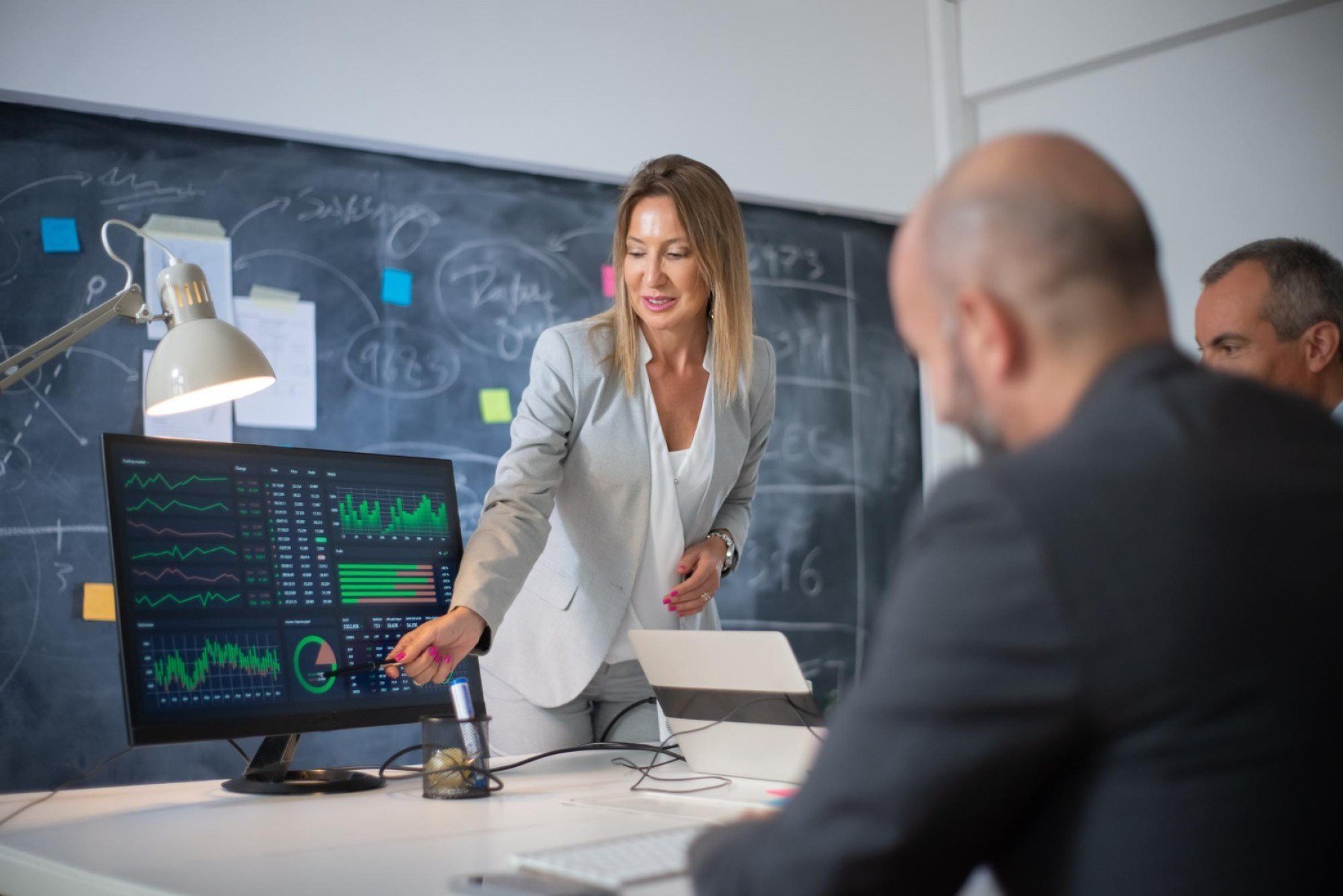 BPO financeiro fortalece expansão empresarial - DINO