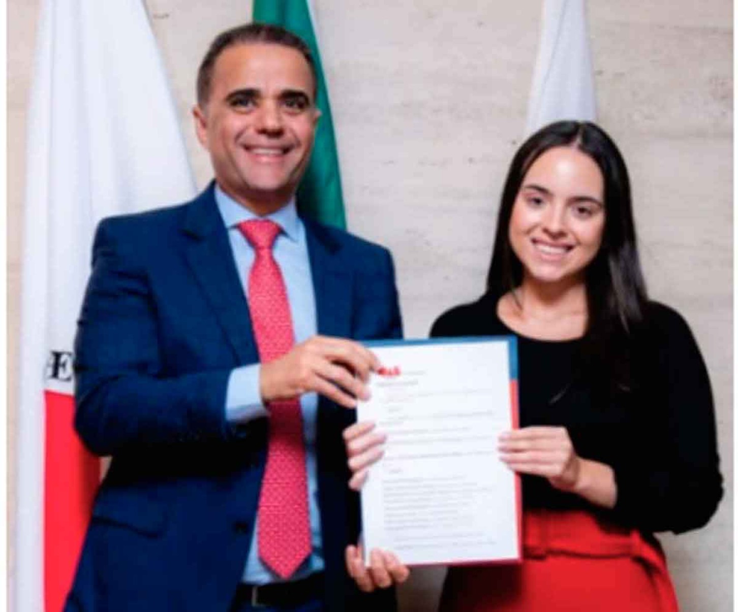 Gustavo Chalfun, presidente da OAB/MG, e Helena Freire, nomeada diretora institucional da OAB-jovem
