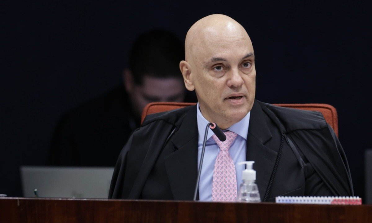 "Não é normal um ministro ter anotações golpistas", diz Moraes sobre Heleno -  (crédito: Rosinei Coutinho/STF)