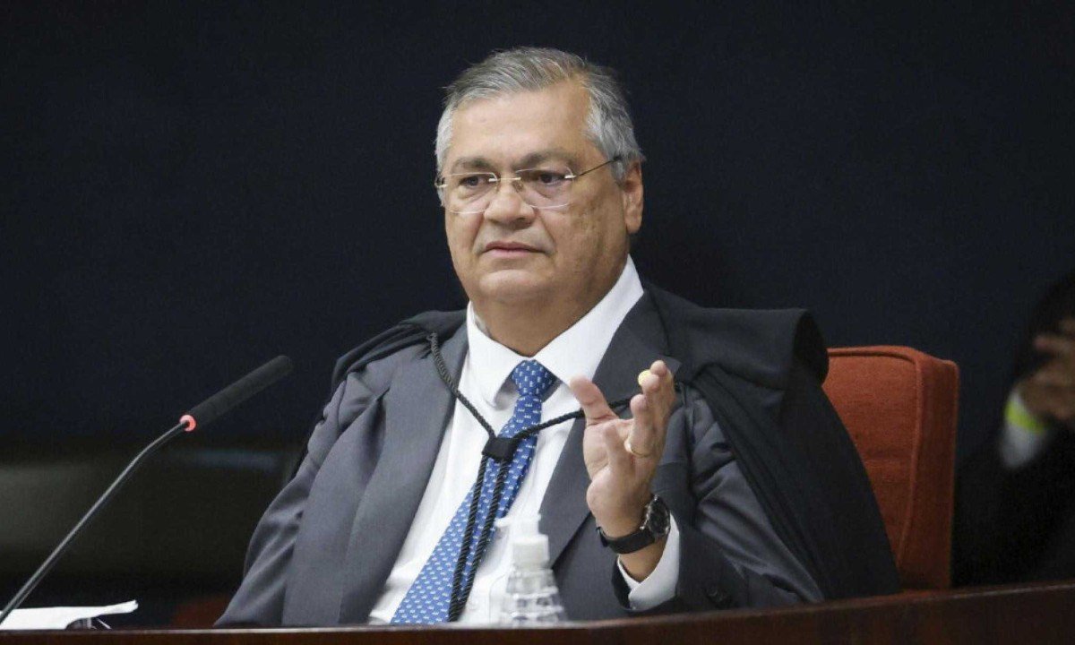 CondenaÃ§Ã£o jÃ¡ tem dois votos, e Dino atenua culpa de trÃªs rÃ©us -  (crédito: Platobr Politica)