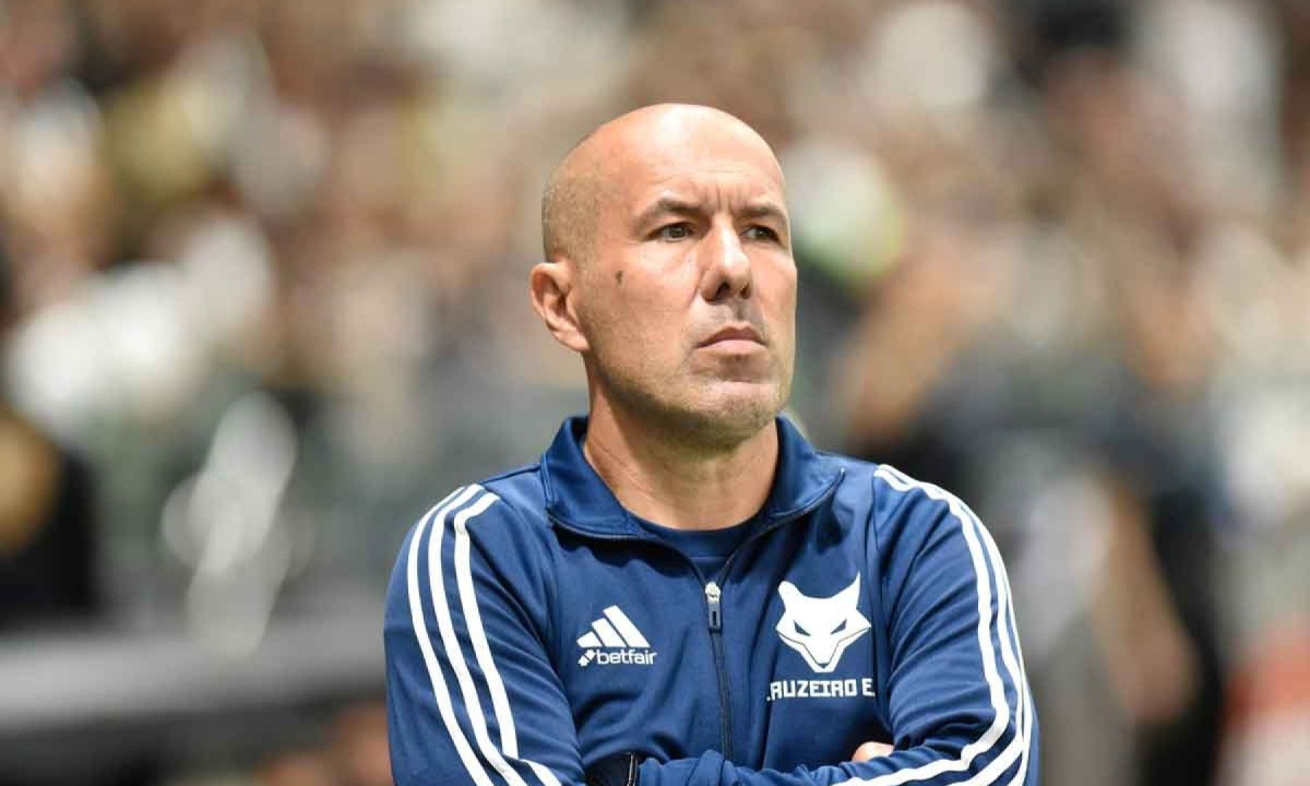 Estrategista, técnico Leonardo Jardim certamente tem repertório para surpreender Jorge Sampaoli -  (crédito: Ramon Lisboa/EM/D.A. Press)