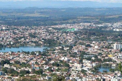 Vista de Sete Lagoas, que receberá um dos sismógrafos para reforçar o monitoramento no município -  (crédito: Edésio Ferreira/EM/D.A Press – 21/5/25)