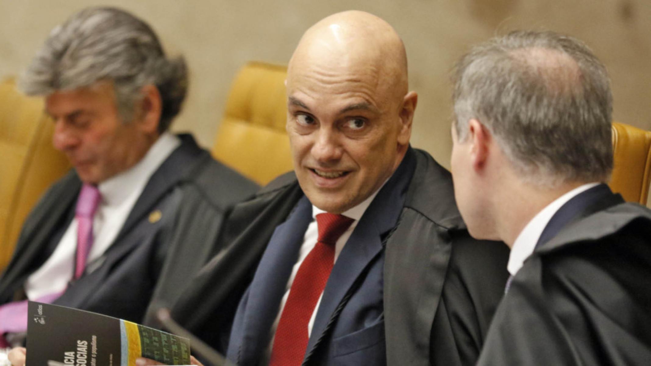 Bancada mineira amplia apoio à CPMI da 'Vaza Toga' - Platobr Politica