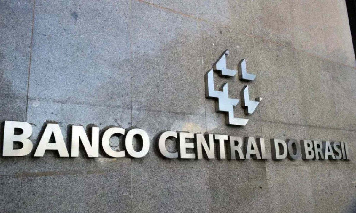 Desde que a lei foi promulgada, o sistema vem sendo implantado de forma gradual, por normas do Banco Central (foto) e do Conselho Monetário Nacional (CMN) -  (crédito: Marcello Casal Jr/Agência Brasil)