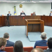 Após quase 14 horas, Fux conclui voto e condena apenas Cid e Braga Netto -  Ed Alves/CB/D.A Press