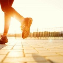 Mobilidade articular é chave para prevenir lesões em corredores; entenda - Freepik